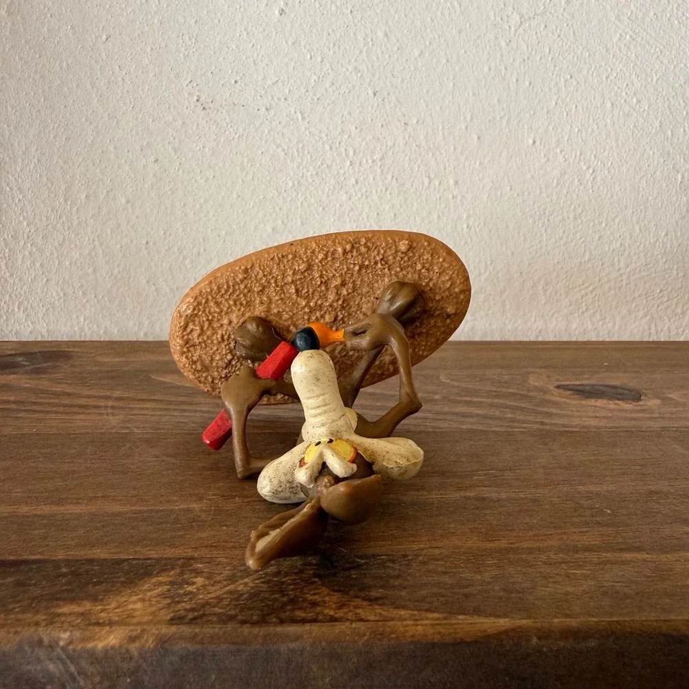 Vintage 1998 Applause Warner Bros Wile E Coyote Figure Cake Topper Looney Tunes